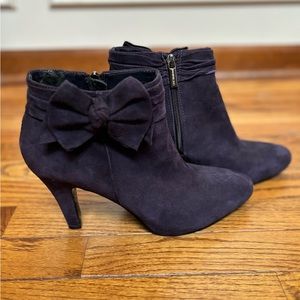 Bandolino Purple Suede Booties Size 8.5M